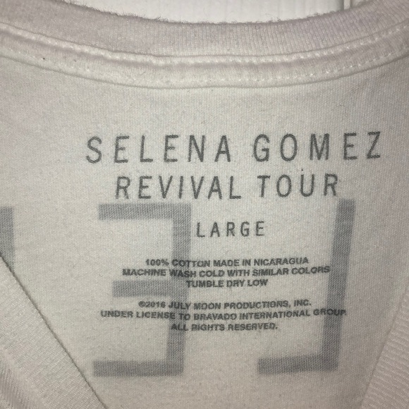 Selena Gomez Concert tee - Picture 4 of 4